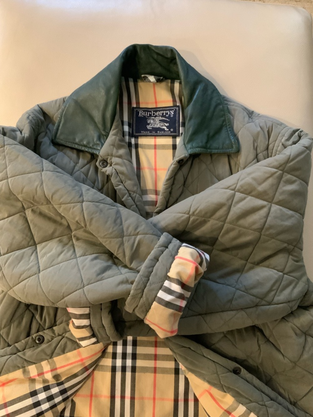Vintage Burberry Quilted Sage Puffer Nova Check Jacket with Dark Green Collar - Picture 4 of 7